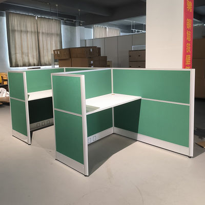 オーダーメイドサイズ アルミフレーム MDF 4人用オフィスワークステーション家具